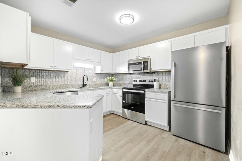3375 Galleria Dr #8, Fayetteville, NC 28303