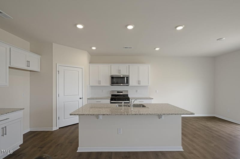 338 Blue Aspen Dr, Fuquay Varina, NC 27526