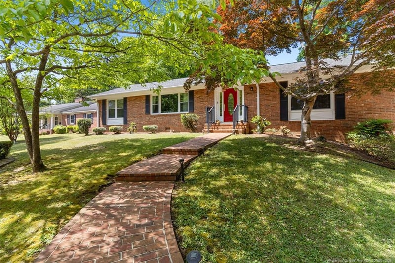 338 Devane St, Fayetteville, NC 28305