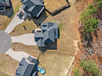 338 Oakhaven Dr, Holly Springs, NC 27540