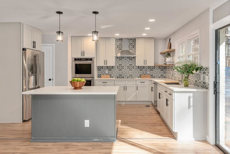 338 Warren Ct, Chapel Hill, NC 27516