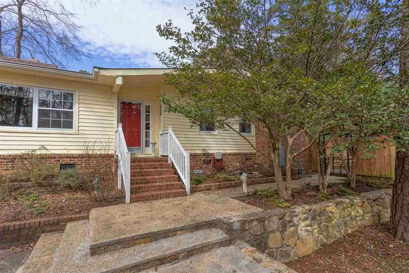 338 Wesley Dr, Chapel Hill, NC 27516