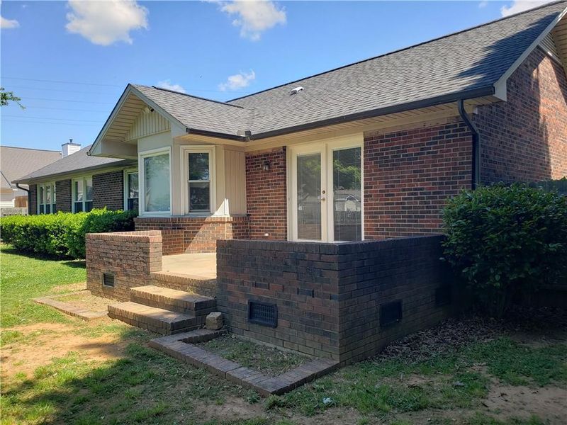 3382 Garden Rd, Burlington, NC 27215