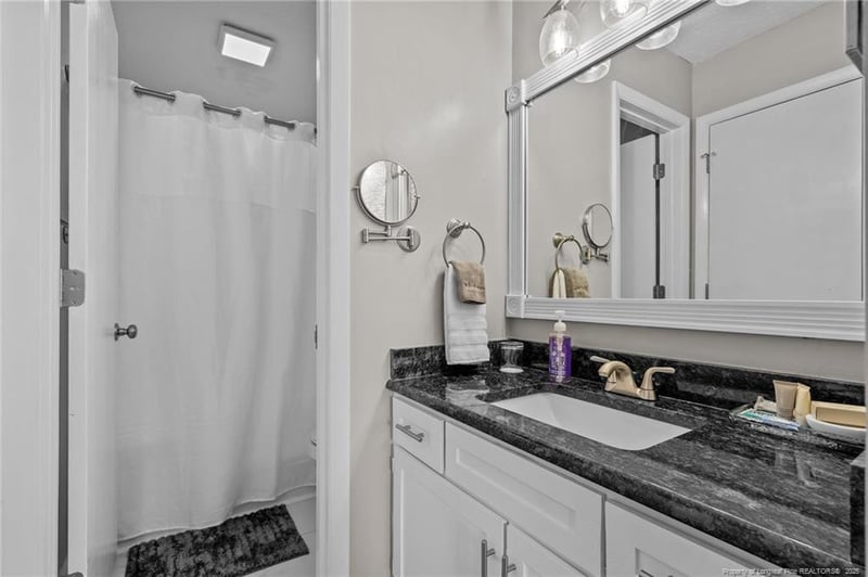 3385 Galleria Pl #11, Fayetteville, NC 28303
