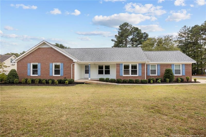 3386 Brushy Hill Rd, Fayetteville, NC 28306