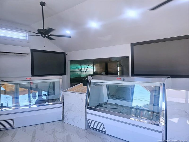 3386 Cumberland Rd, Fayetteville, NC 28306