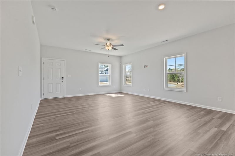 339 Hookbill Ln, Lillington, NC 27546