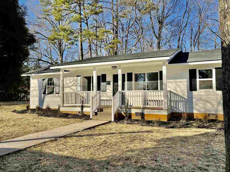 339 E Pine Ave, Wake Forest, NC 27587