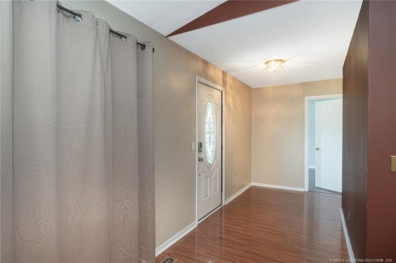 3391 Hawthorne St, Hope Mills, NC 28348