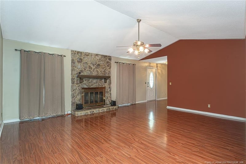 3391 Hawthorne St, Hope Mills, NC 28348