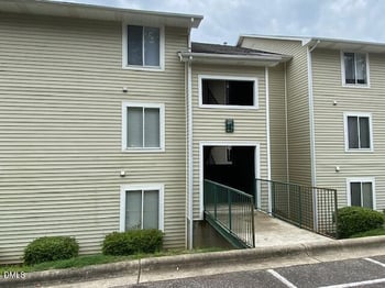 3392 Galleria Dr #13, Fayetteville, NC 28303