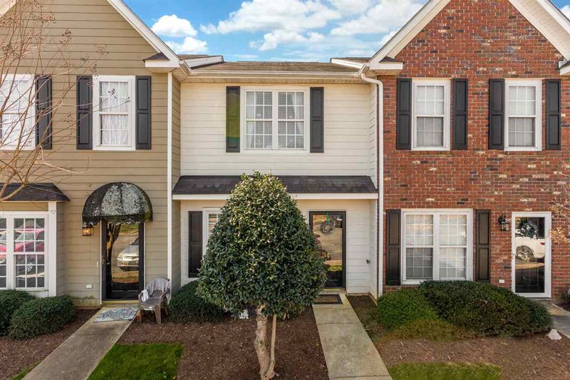 34 Belhaven Ct, Clayton, NC 27520