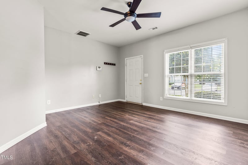 34 Belhaven Dr, Clayton, NC 27520