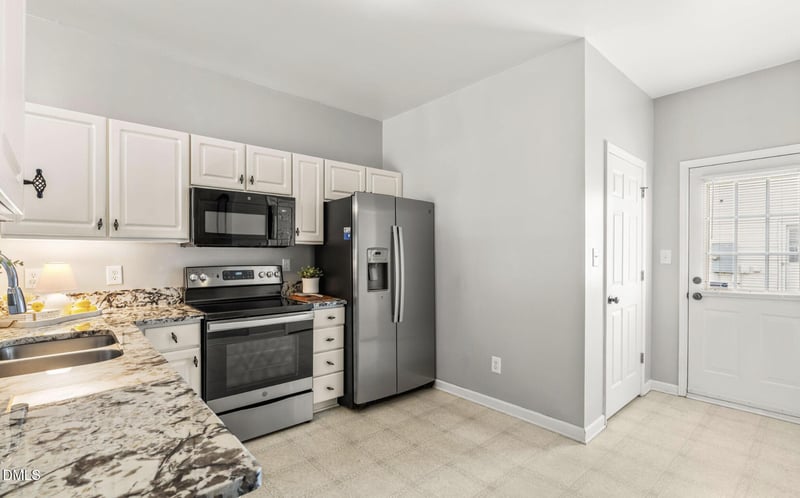 34 Belhaven Dr, Clayton, NC 27520