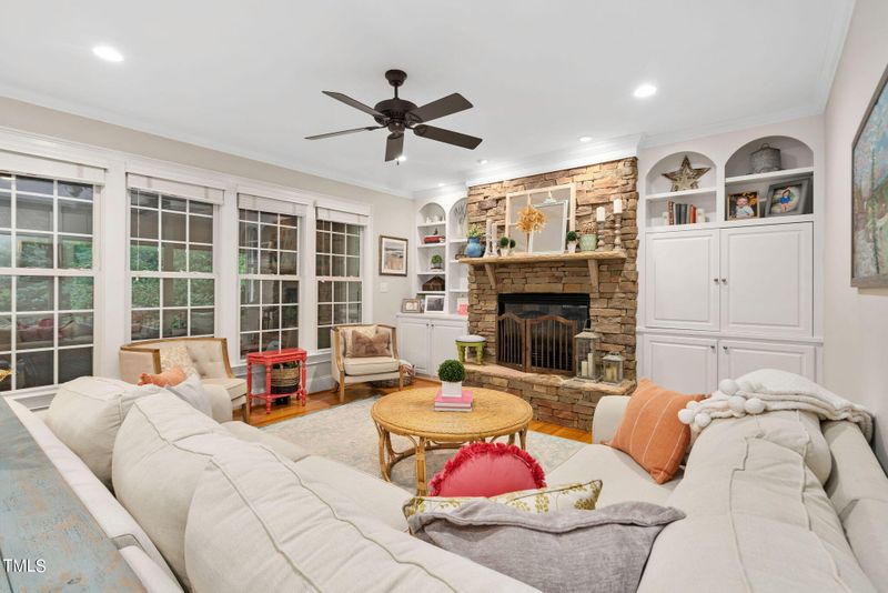 34 Forked Pine Ct, Chapel Hill, NC 27517