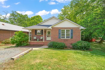 34 Johnston St, Pittsboro, NC 27312
