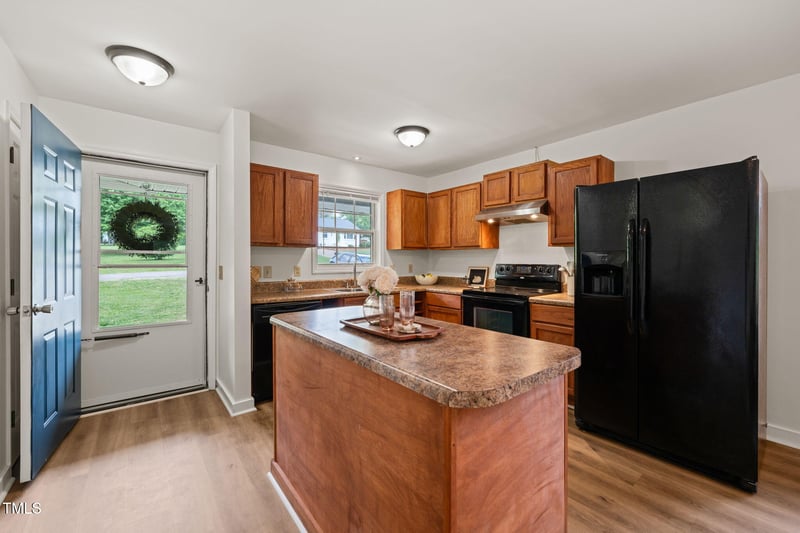 34 Johnston St, Pittsboro, NC 27312