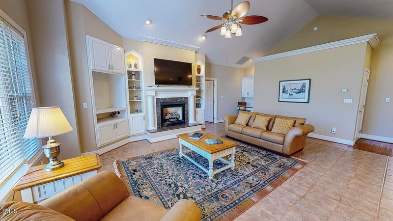 34 Lochridge Dr, Roxboro, NC 27573