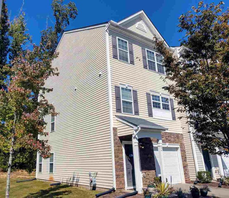 34 Mulberry Ct, Durham, NC 27716