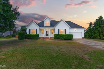 34 Overby Ct, Fuquay Varina, NC 27526