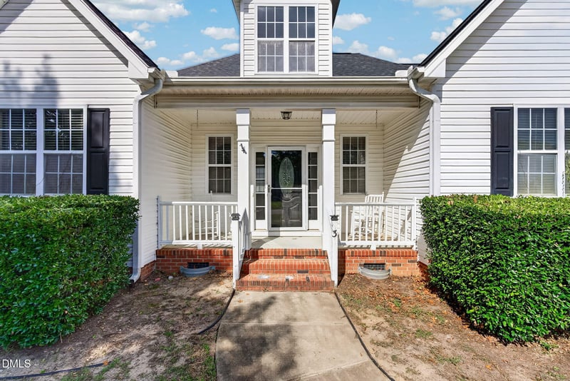 34 Overby Ct, Fuquay Varina, NC 27526