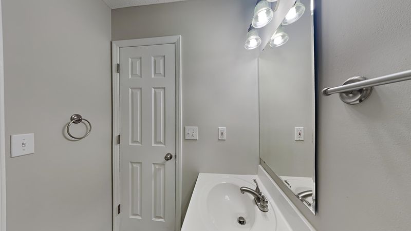 34 Raindrop Cir, Angier, NC 27501