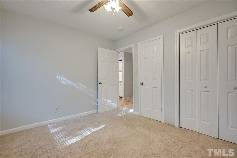 34 Riverwalk Ter #34, Durham, NC 27704