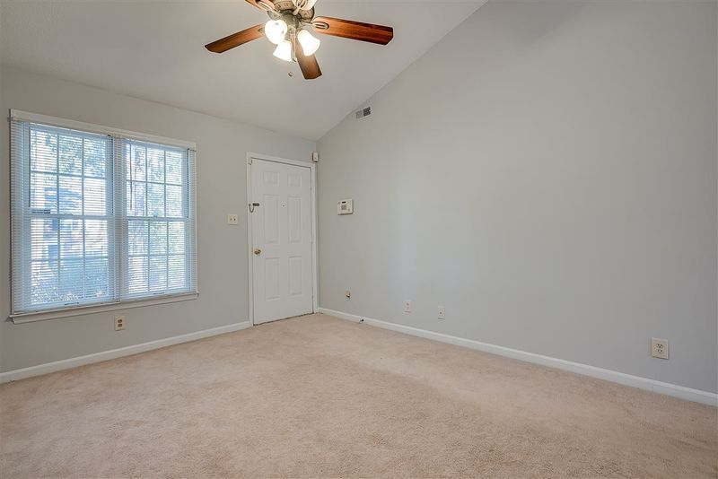 34 Riverwalk Ter, Durham, NC 27704