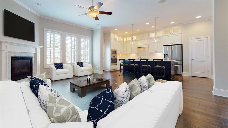 34 Rock Ledge Dr, Chapel Hill, NC 27516