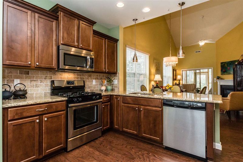 34 Sangre De Cristo Dr, Durham, NC 27705