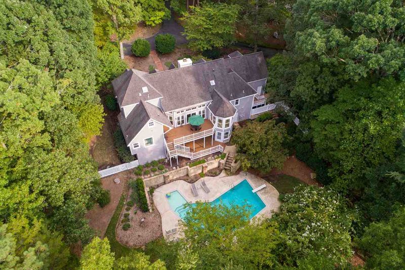 34 Sedgewood Rd, Chapel Hill, NC 27514