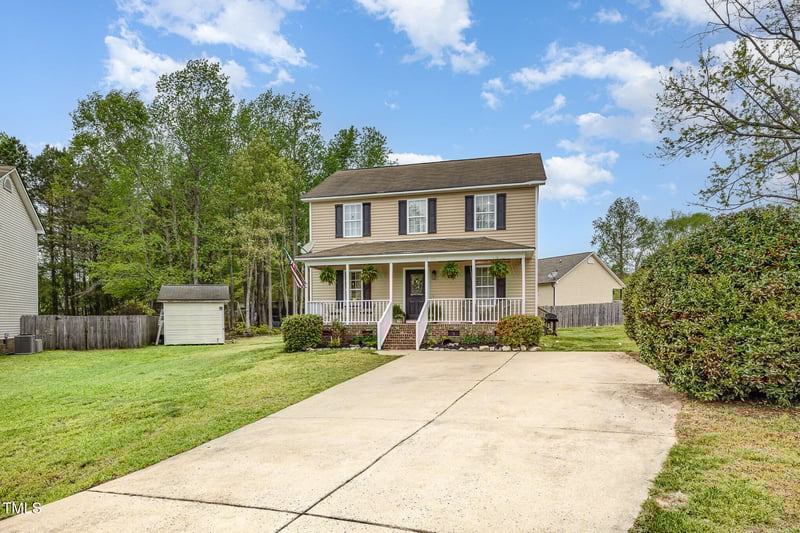 34 Stuart Dr, Benson, NC 27504