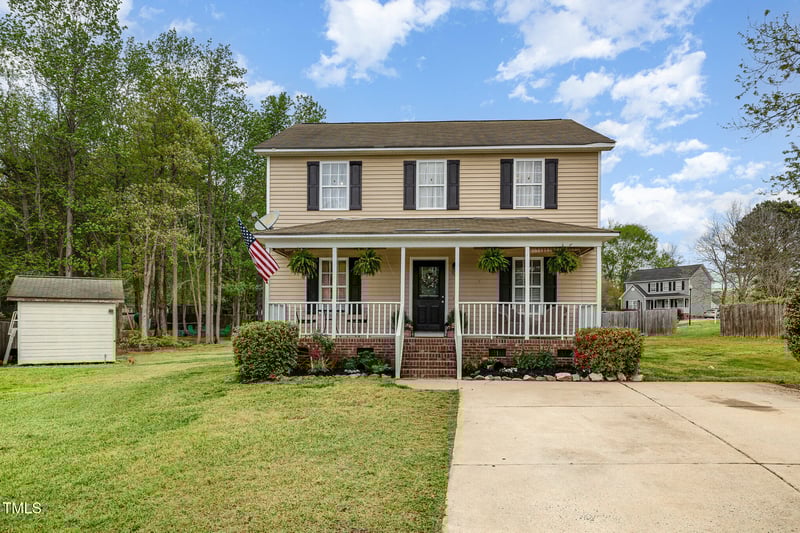 34 Stuart Dr, Benson, NC 27504