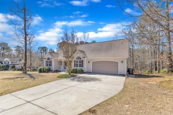 34 Triton Ct, Clayton, NC 27520