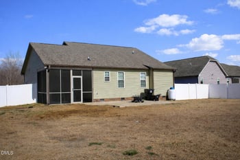 34 Woodglen Dr, Clayton, NC 27527