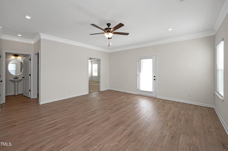 340 Ambassador Dr, Clayton, NC 27520