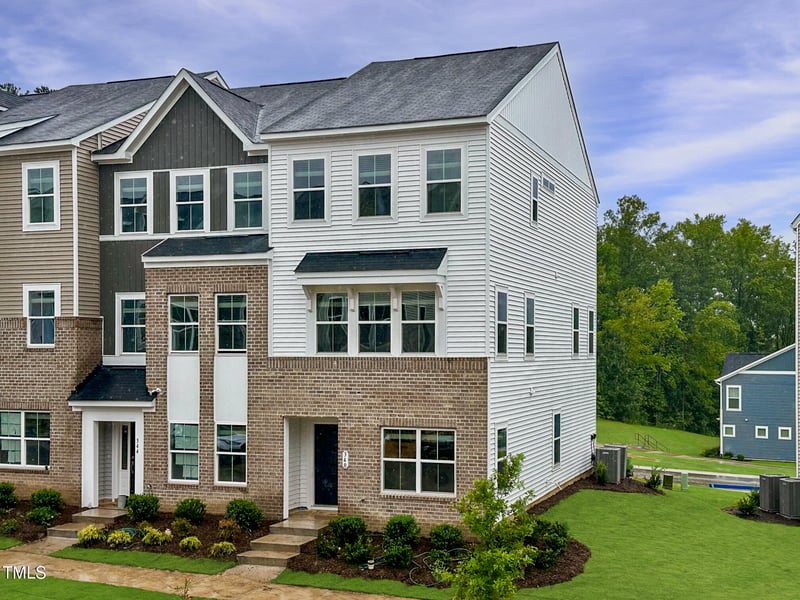 340 Chesapeake Commons St #139, Garner, NC 27529