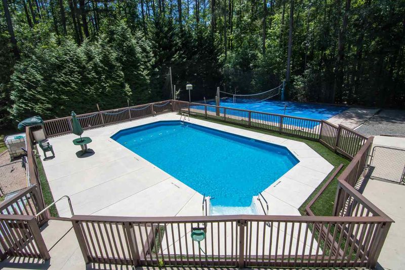340 N Fallsview Ln, Wake Forest, NC 27587