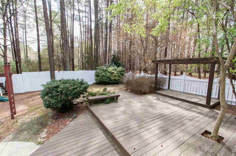 340 Sandhurst Rd, Raleigh, NC 27615