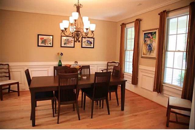 340 Valley Meadow Dr, Chapel Hill, NC 27516