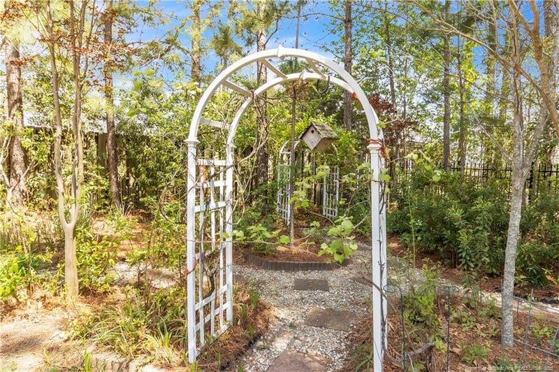 3400 Canmorre Ct, Fayetteville, NC 28306