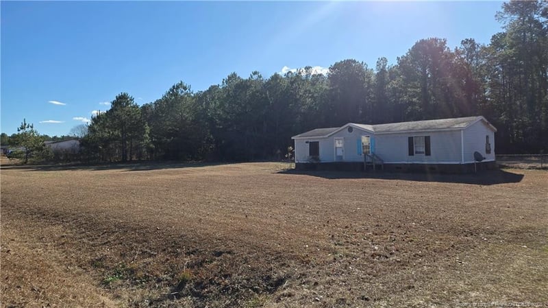 3400 Dandelion Ln, Fayetteville, NC 28306