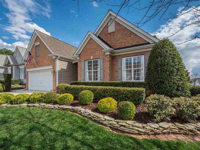 3400 Great Bear Ln, Raleigh, NC 27614