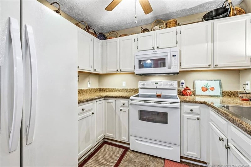 3400 Lainey Ln #B, Fayetteville, NC 28314