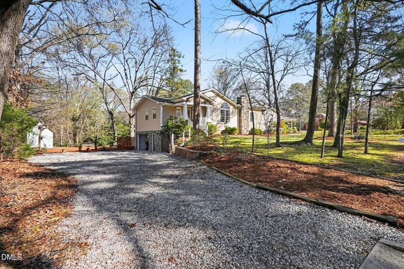 3400 Octavia St, Raleigh, NC 27606