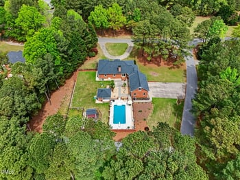 3400 Queen Ann Dr, Clayton, NC 27527