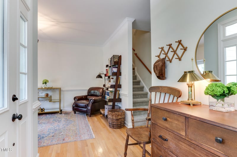 3400 Suncrest Village Ln, Raleigh, NC 27616