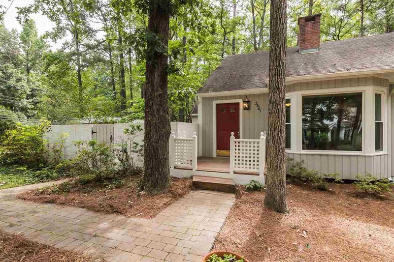 3401 Dover Rd, Durham, NC 27707