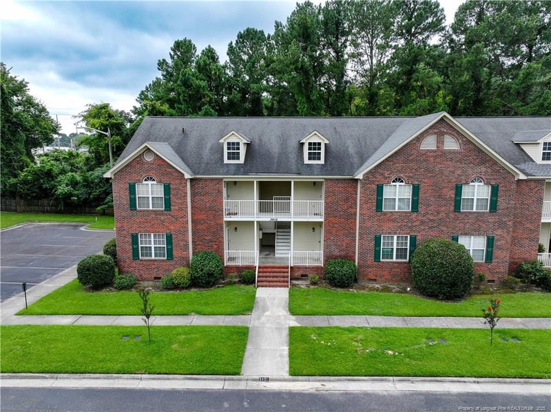 3401 Lainey Ln #D, Fayetteville, NC 28314
