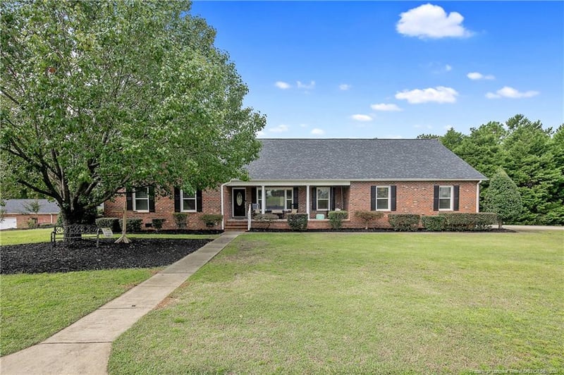 3402 Davidson Dr, Fayetteville, NC 28306